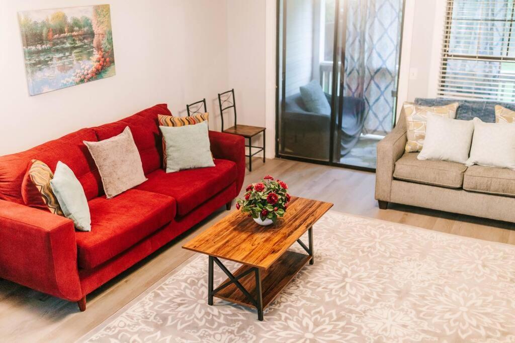 Cozy 3-Bed Athens Getaway, Right Near Uga! Appartement Buitenkant foto
