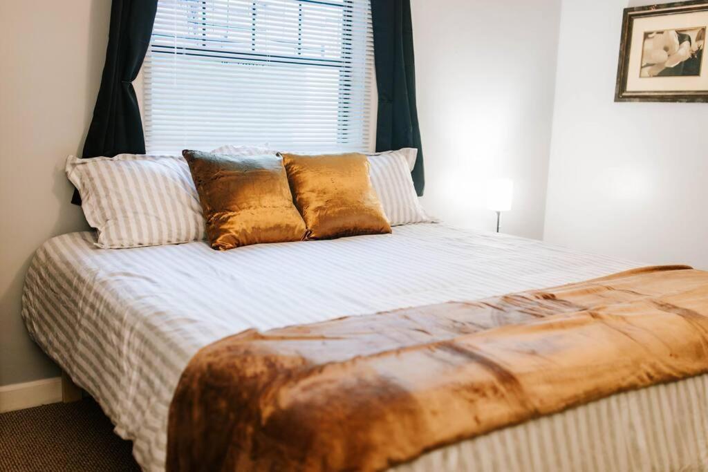Cozy 3-Bed Athens Getaway, Right Near Uga! Appartement Buitenkant foto