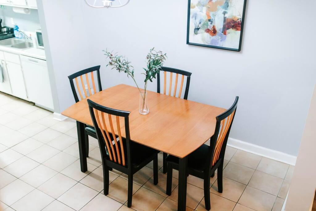 Cozy 3-Bed Athens Getaway, Right Near Uga! Appartement Buitenkant foto