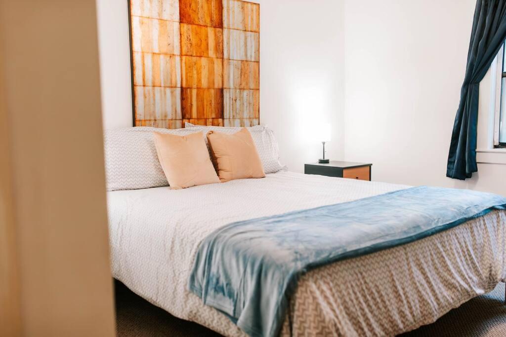 Cozy 3-Bed Athens Getaway, Right Near Uga! Appartement Buitenkant foto